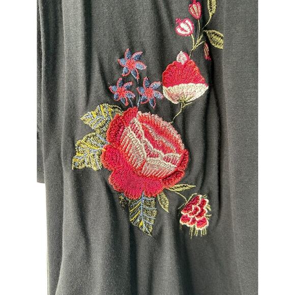 Rose + Olive Top SZ 2X Black Embroidered Bell Sleeve Boho Cottagecore Whimsigoth - Picture 5 of 13